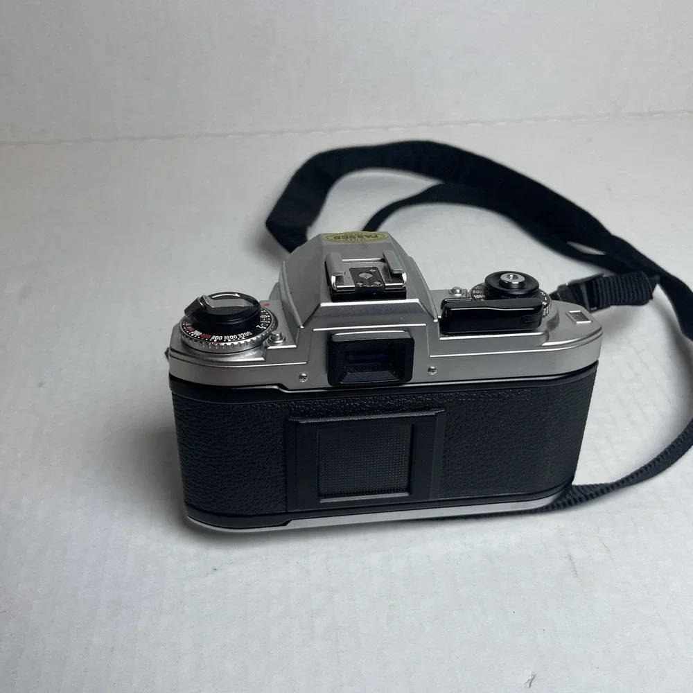 Nikon FG F-G Chrome 35mm Film analog SLR camera body ONLY not working